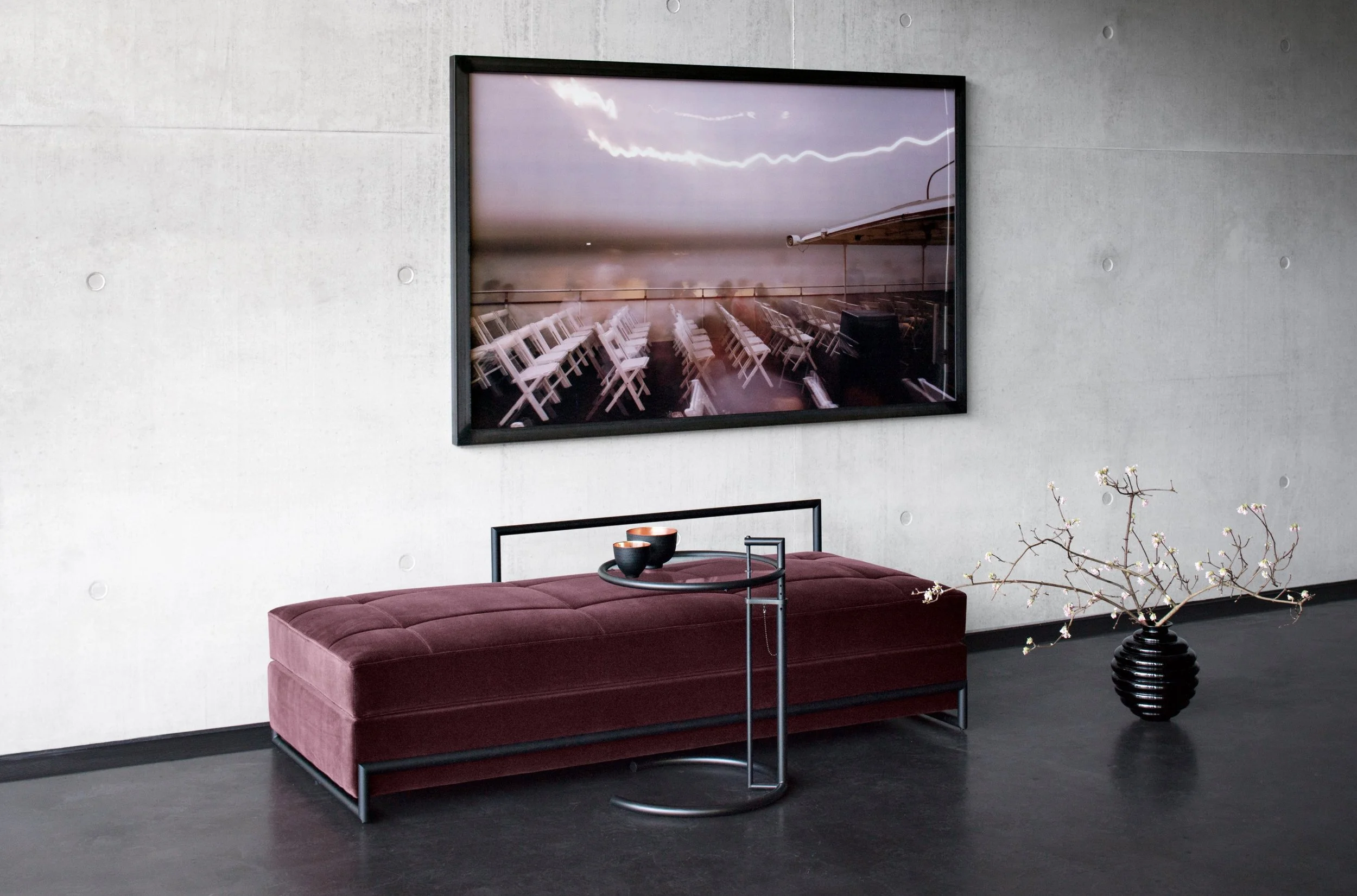 Adjustable Table E 1027 — IN-EX